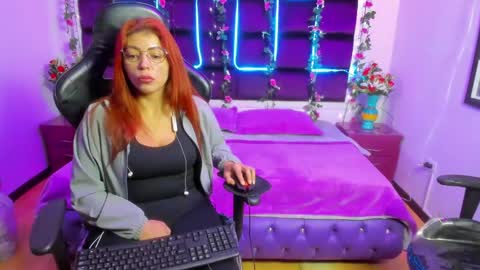 hornyy mom online show from 25, 2, 2025