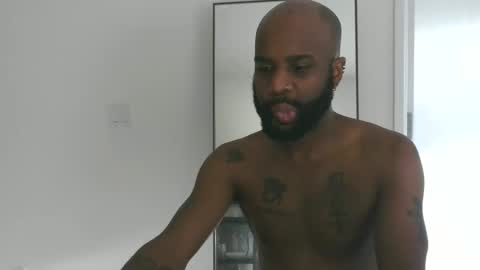 Horus00 online show from 7, 1, 2025