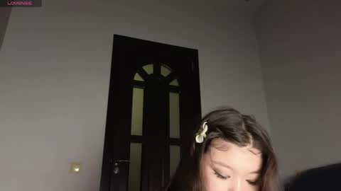 hosina_sayeri online show from 9, 4, 2026