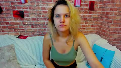 Jessica  online show from 10, 9, 2025