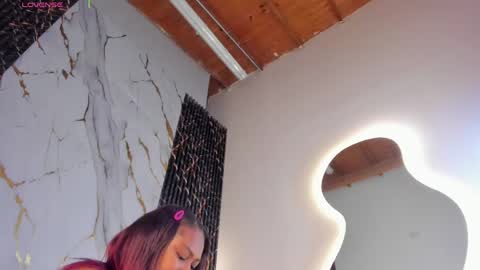 Snapshot of hot__genesis chatting on 6, 5, 2026 hot__genesis online show from 6, 5, 2026