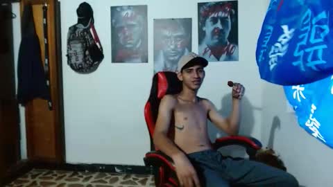 Snapshot of hot__mechanic chatting on 4, 6, 2026 hot__mechanic online show from 4, 6, 2026