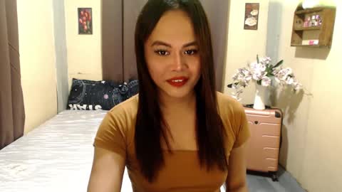 Snapshot of hot_babe0802 chatting on 2, 1, 2025 HANNA online show from 2, 1, 2025