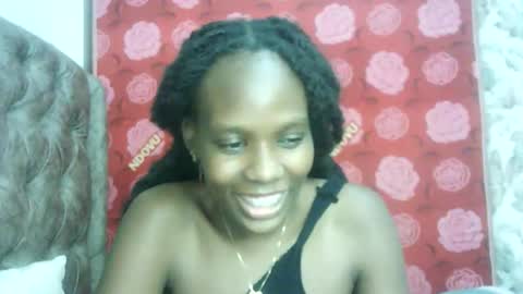 Snapshot of hot_berry2003 chatting on 7, 10, 2025 Millie online show from 7, 10, 2025
