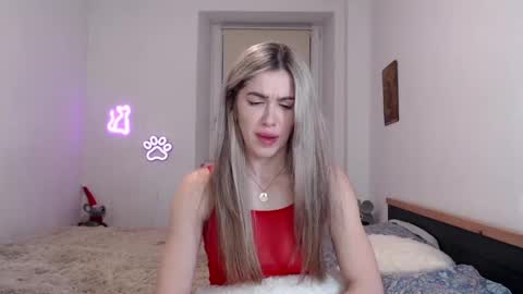 Snapshot of hot_berry69 chatting on 7, 3, 2025 Dashka online show from 7, 3, 2025