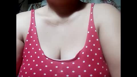 Snapshot of hot_boobs21 chatting on 5, 12, 2024 hot_boobs21 online show from 5, 12, 2024