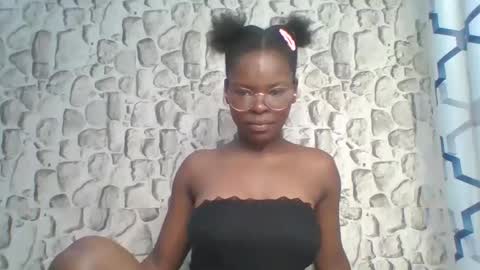Snapshot of hot_cammy08 chatting on 18, 5, 2026 sweet cammy online show from 18, 5, 2026