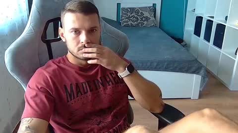 hot_cap_77 online show from 3, 10, 2025