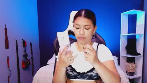 hot chocolate 4u online show from 15, 11, 2025