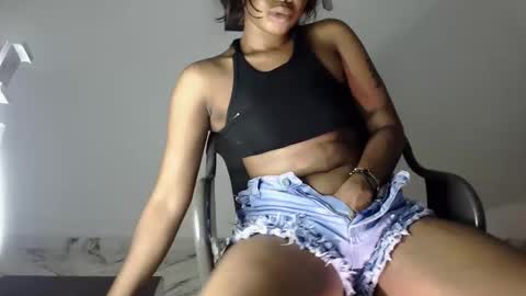 Snapshot of hot_chocoxxxx chatting on 1, 2, 2025 sonia mis choco online show from 1, 2, 2025