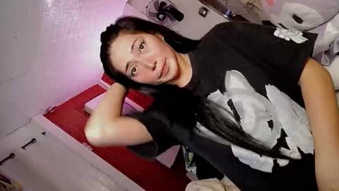 its me CLAUDIA online show from 28, 4, 2026