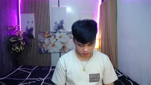 Snapshot of hot_emmanuel chatting on 18, 12, 2025 hot_emmanuel online show from 18, 12, 2025