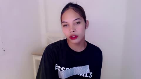 Snapshot of hot_falling_devilxx chatting on 18, 12, 2024 online show from 18, 12, 2024