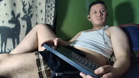 hot_guy36 online show from 22, 4, 2026