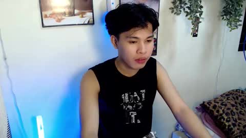 Snapshot of hot_kisser19 chatting on 8, 3, 2026 mark online show from 8, 3, 2026