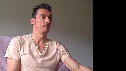 Snapshot of hot_milk_82 chatting on 1, 3, 2025 Oscar online show from 1, 3, 2025