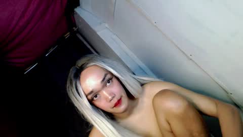 hot_moma69 online show from 1, 4, 2026