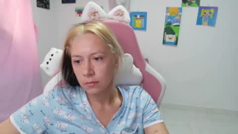 Mia online show from 12, 2, 2026