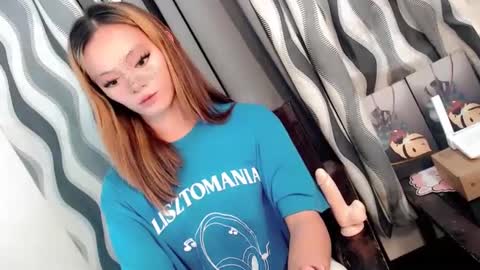 SWEET AGATHA online show from 19, 1, 2025