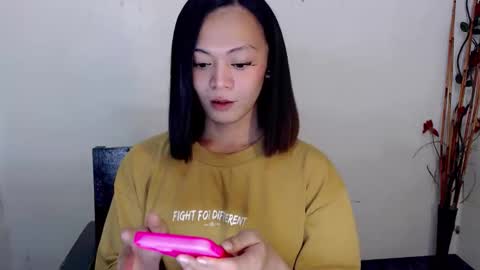 SWEET AGATHA online show from 3, 11, 2025