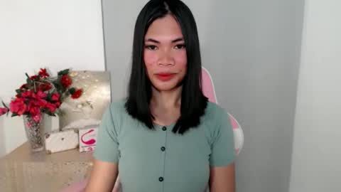 Snapshot of hot_pauline chatting on 17, 5, 2026 hot_pauline online show from 17, 5, 2026