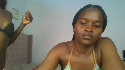 Snapshot of hot_petite12 chatting on 27, 6, 2026 Petite online show from 27, 6, 2026