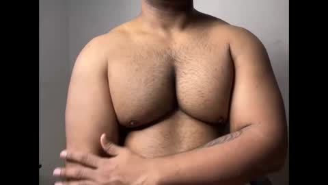 Snapshot of hot_roccohunter chatting on 16, 12, 2025 pranit online show from 16, 12, 2025