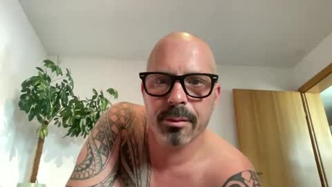 Snapshot of hot_sex83 chatting on 4, 7, 2026 letmedoo2 online show from 4, 7, 2026
