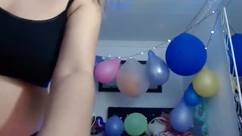 Snapshot of hot_sexy_bunny chatting on 4, 2, 2025 hot sexy bunny online show from 4, 2, 2025