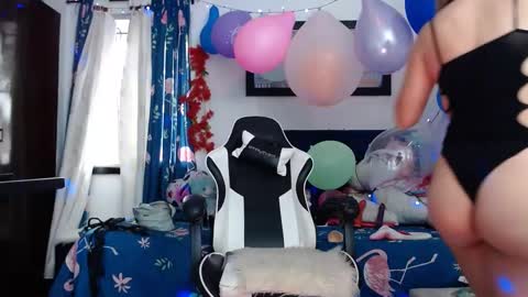 Snapshot of hot_sexy_bunny chatting on 4, 2, 2025 hot sexy bunny online show from 4, 2, 2025