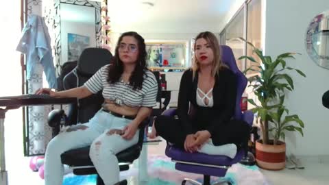 Snapshot of hot_sexy_bunny chatting on 24, 9, 2025 hot sexy bunny online show from 24, 9, 2025