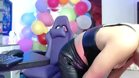 Snapshot of hot_sexy_bunny chatting on 26, 9, 2025 hot sexy bunny online show from 26, 9, 2025