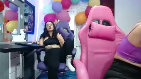 Snapshot of hot_sexy_bunny chatting on 27, 9, 2025 hot sexy bunny online show from 27, 9, 2025