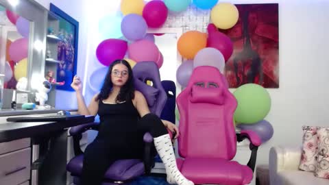 Snapshot of hot_sexy_bunny chatting on 29, 9, 2025 hot sexy bunny online show from 29, 9, 2025