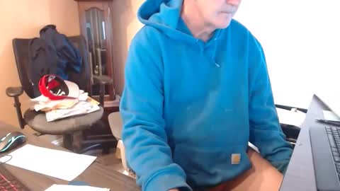 SissySlutBitch online show from 4, 5, 2026