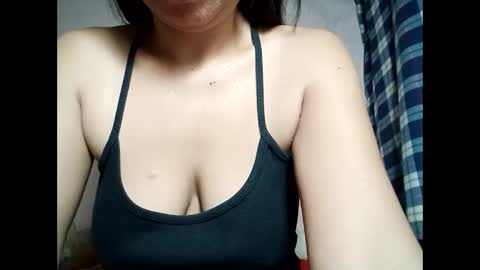 Snapshot of hot_warrios247 chatting on 8, 2, 2025 hot_warrios247 online show from 8, 2, 2025