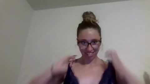 Snapshot of hotandhorny3591 chatting on 22, 7, 2026 hotandhorny3591 online show from 22, 7, 2026