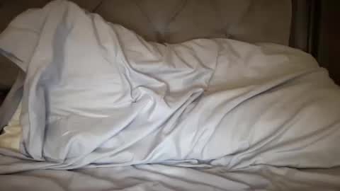 Snapshot of hotasember chatting on 3, 10, 2025 Ember online show from 3, 10, 2025