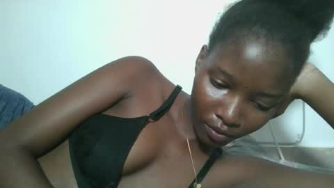 Snapshot of hotbabbee chatting on 27, 6, 2026 love online show from 27, 6, 2026