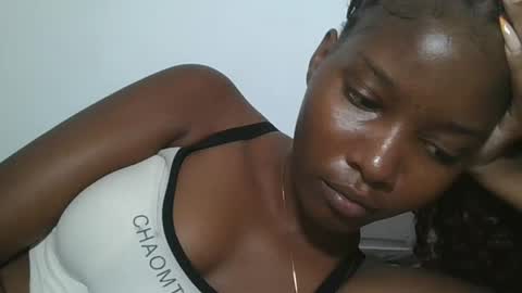 Snapshot of hotbabbee chatting on 29, 6, 2026 love online show from 29, 6, 2026