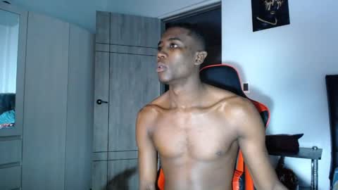 Snapshot of hotblacks07 chatting on 8, 6, 2026 rivas online show from 8, 6, 2026