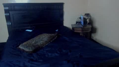 Yikes online show from 11, 2, 2025