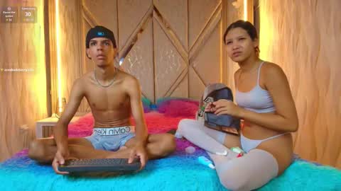 hotcouple_222 online show from 15, 10, 2025