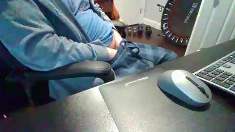 hotdog1124 online show from 16, 2, 2026