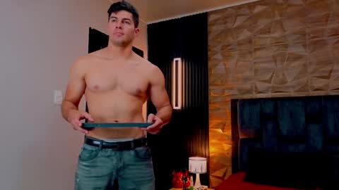 Snapshot of hotfuckers4uu chatting on 22, 10, 2025 felipe marcello online show from 22, 10, 2025