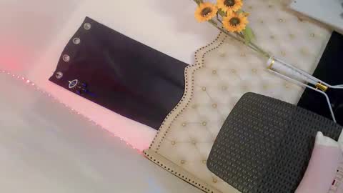 hotgirl_krisxx online show from 15, 10, 2025