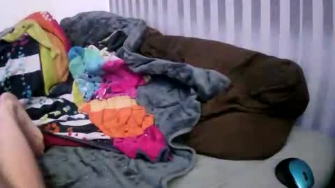 hotjakelu online show from 3, 3, 2025