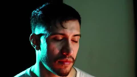 Hotlatinking online show from 15, 10, 2025