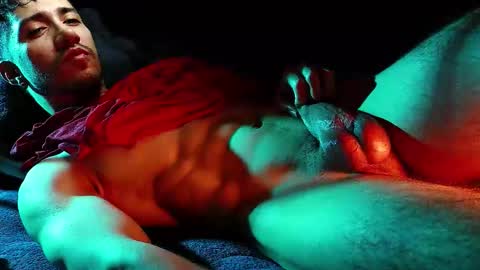 Hotlatinking online show from 21, 12, 2025