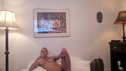 Snapshot of hotlatt4sail chatting on 10, 10, 2025 hotlatt4sail online show from 10, 10, 2025